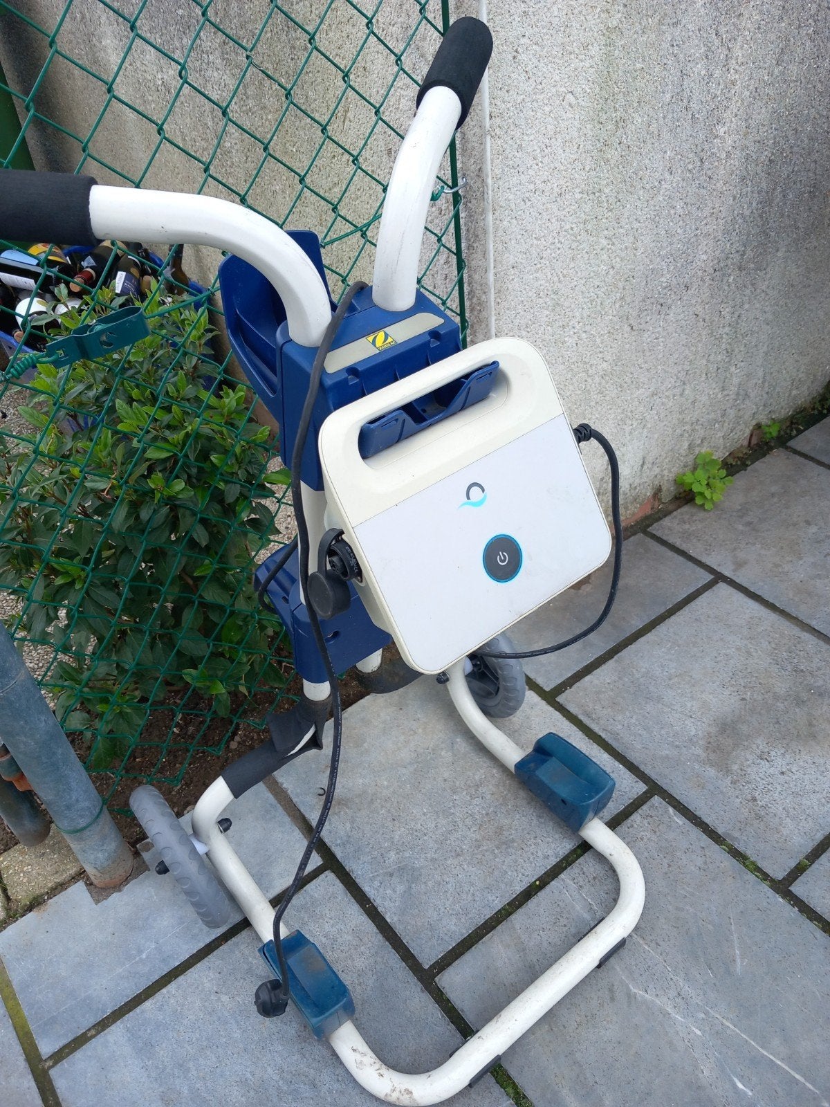 Aanstuurunit zwembadrobot zodiac, Ophalen