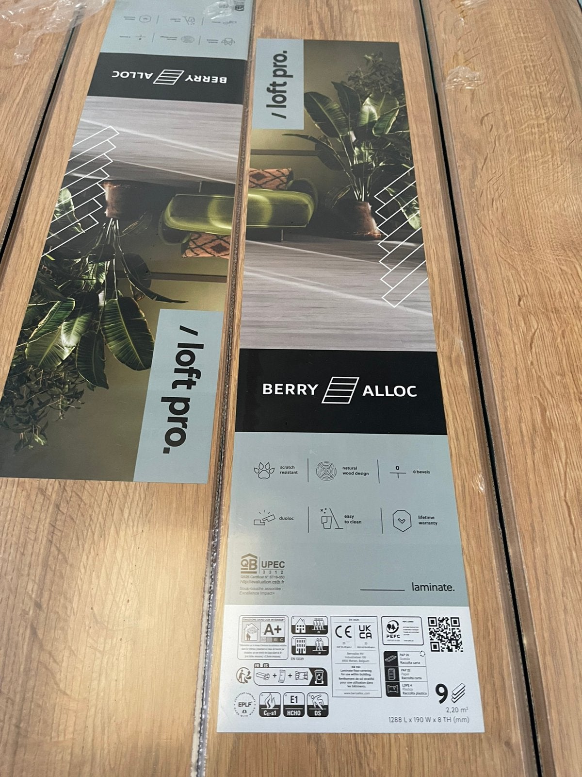 180m2 parquet stratifié flottant berry alloc 8mm, Enlèvement, Comme neuf, Parquet