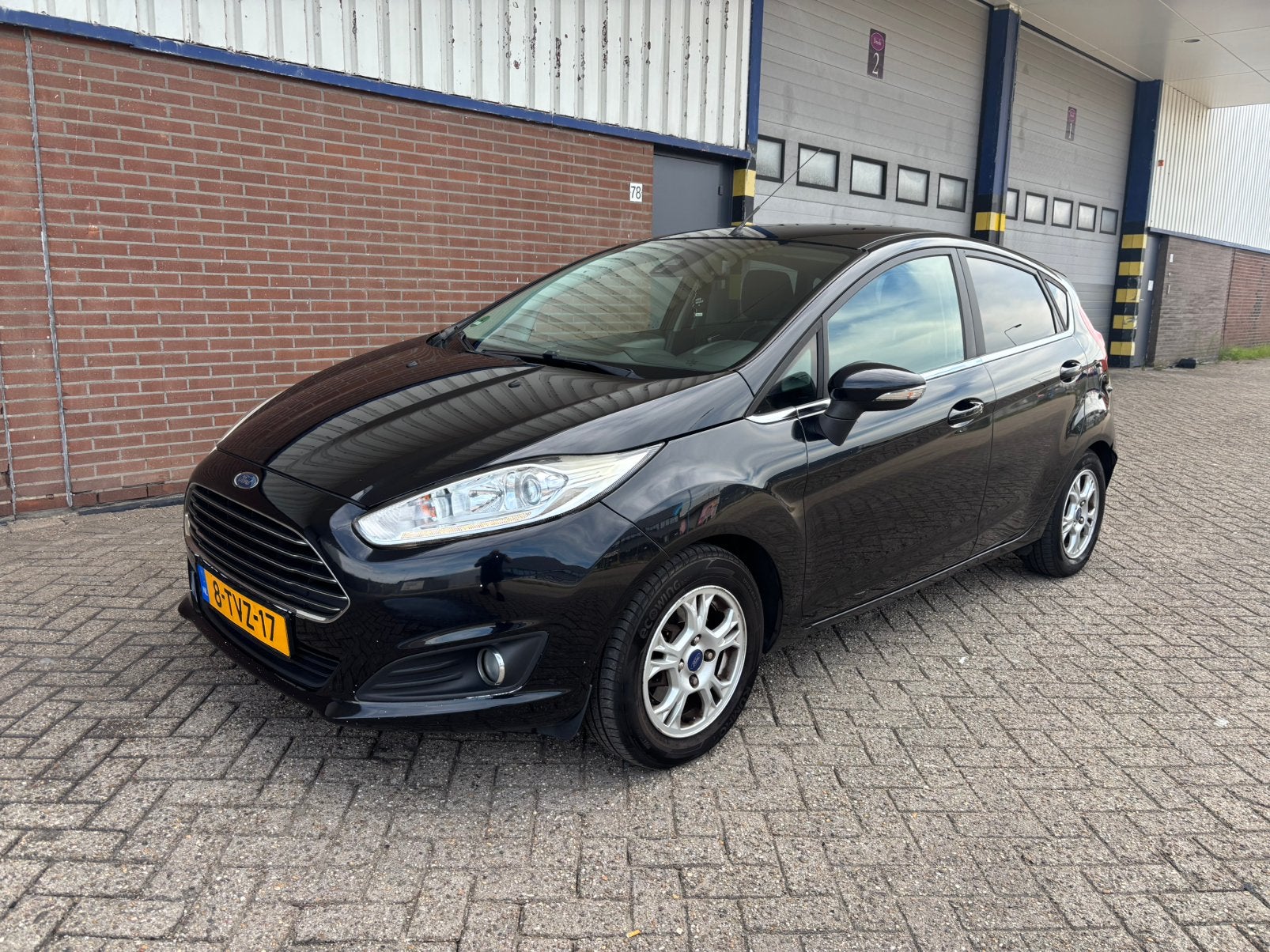 FORD FIESTA 1.6 TDCI 5DR BJ 2014 TITANIUM ZWART AIRCO NAP, Autos, Euro 5, Achat, Boîte manuelle, Noir