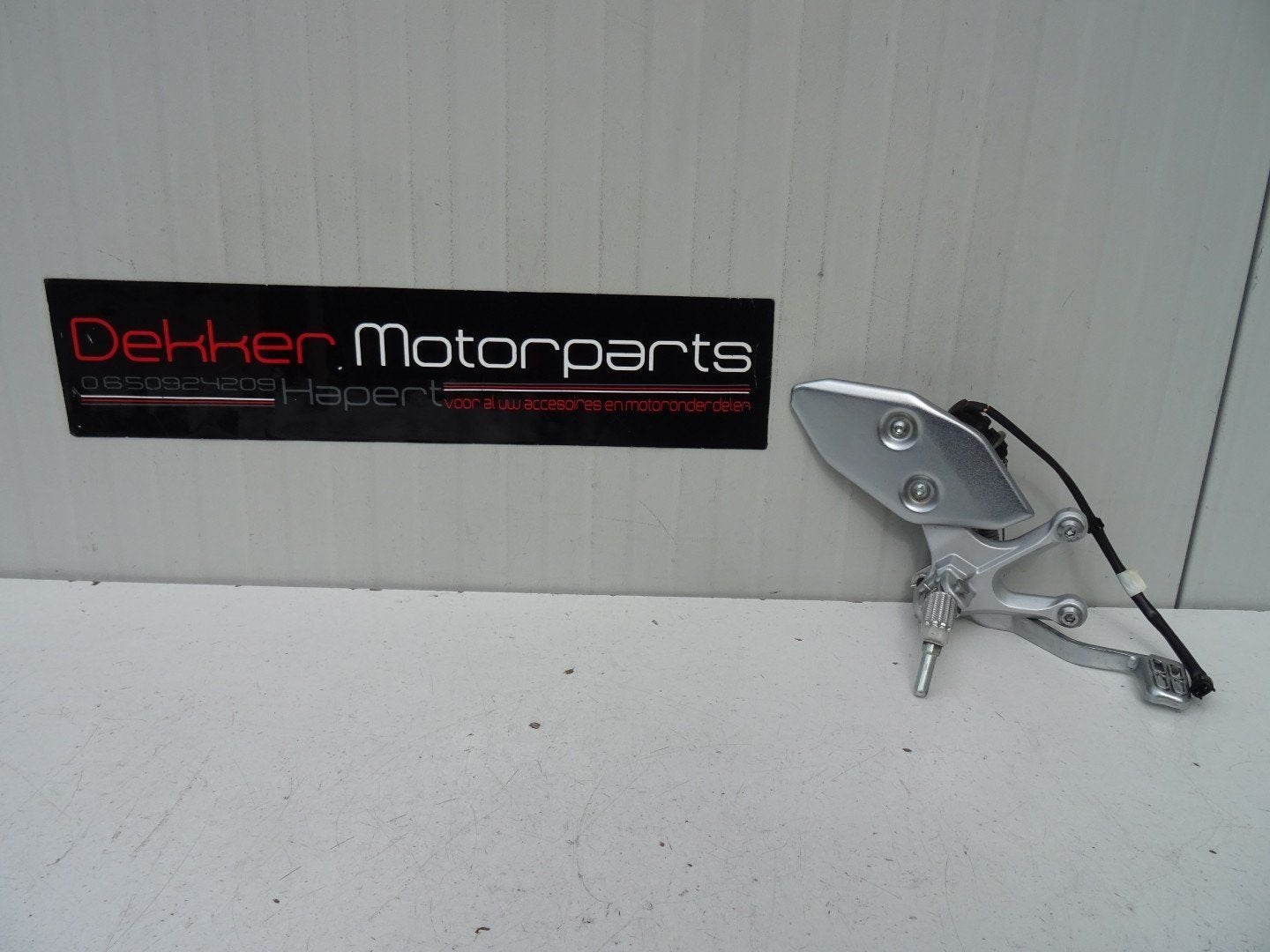 Remset / Rechter Voetsteun Yamaha YZF R3 2014-2015-2016-2024, -, Utilisé, -, -