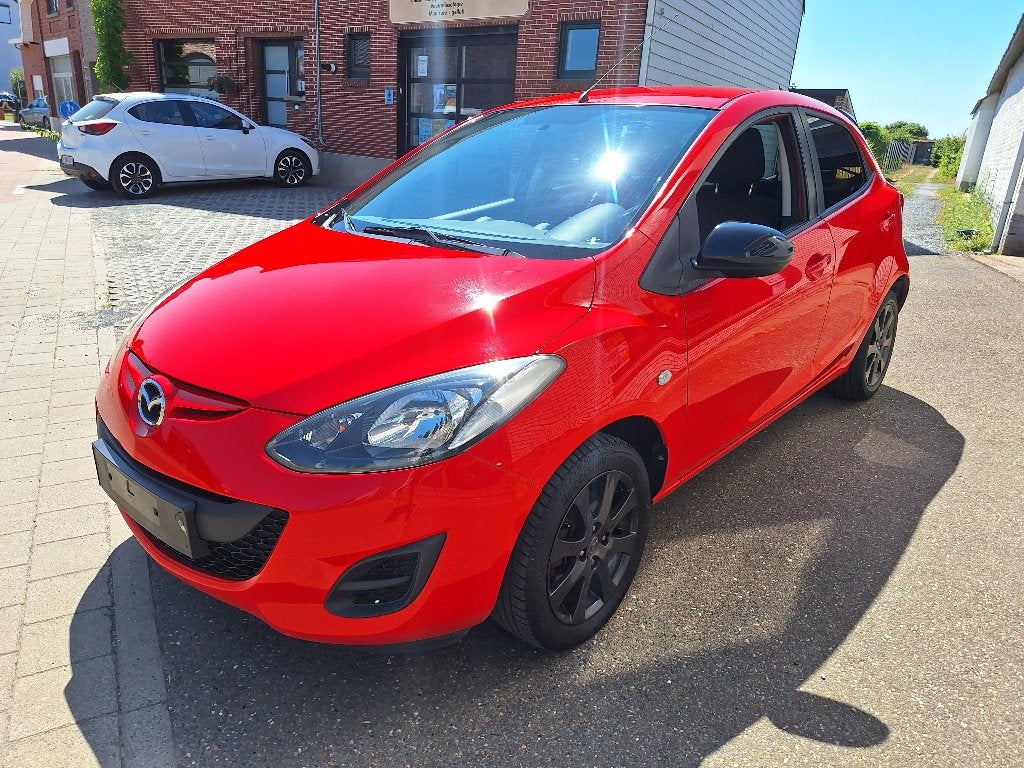 Mazda2 HATCH 1,3 L 75 ch 5MT Color Edition Rouge, Autos, Mazda, Rouge, Euro 5, Achat, Entreprise