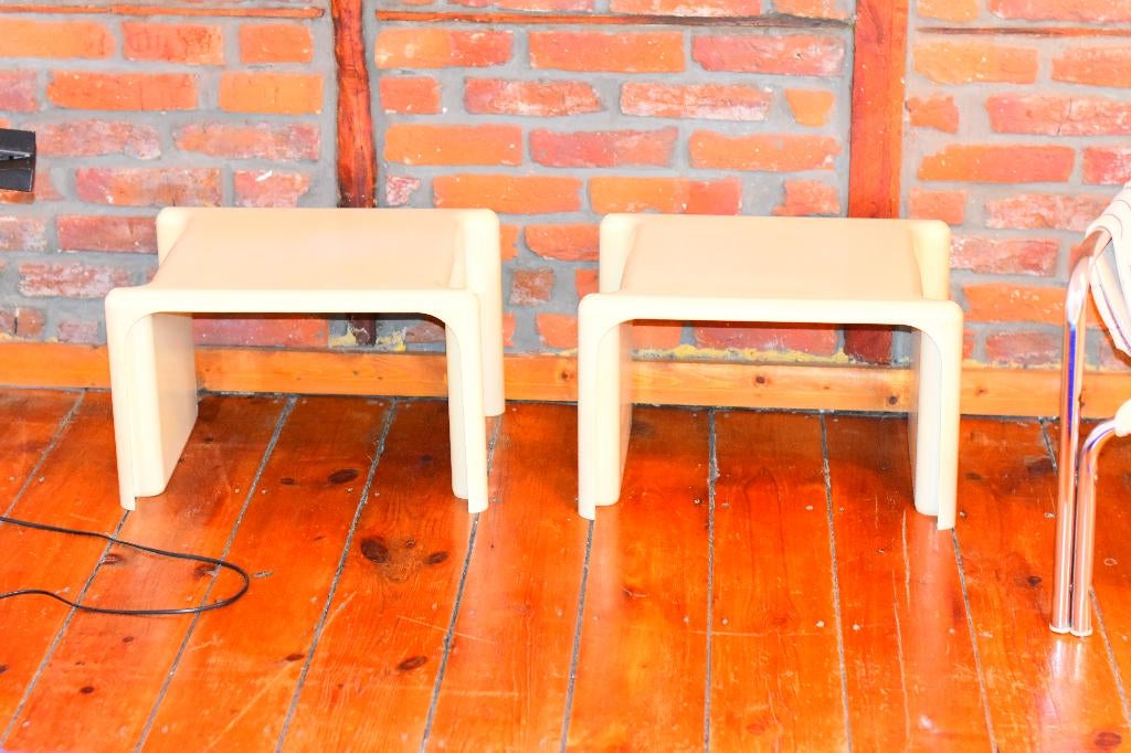 Table de salon italienne moderne, Moins de 50 cm, Enlèvement ou Envoi, Modern mid-century, Utilisé
