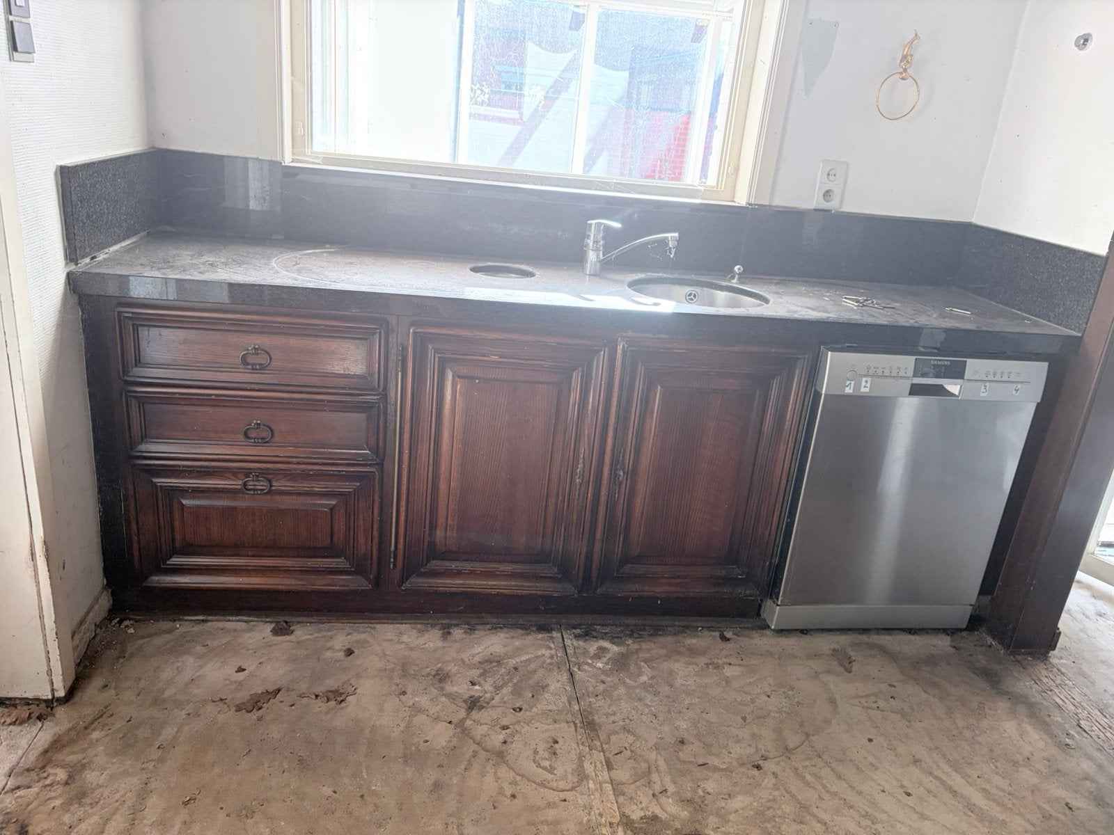 Keuken - gratis, Huis en Inrichting, Ophalen, Gebruikt, Bruin, Graniet of Steen