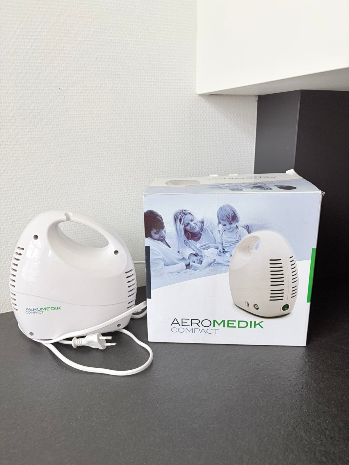 Aeromedik aerosolapparaat, Ophalen, Zo goed als nieuw