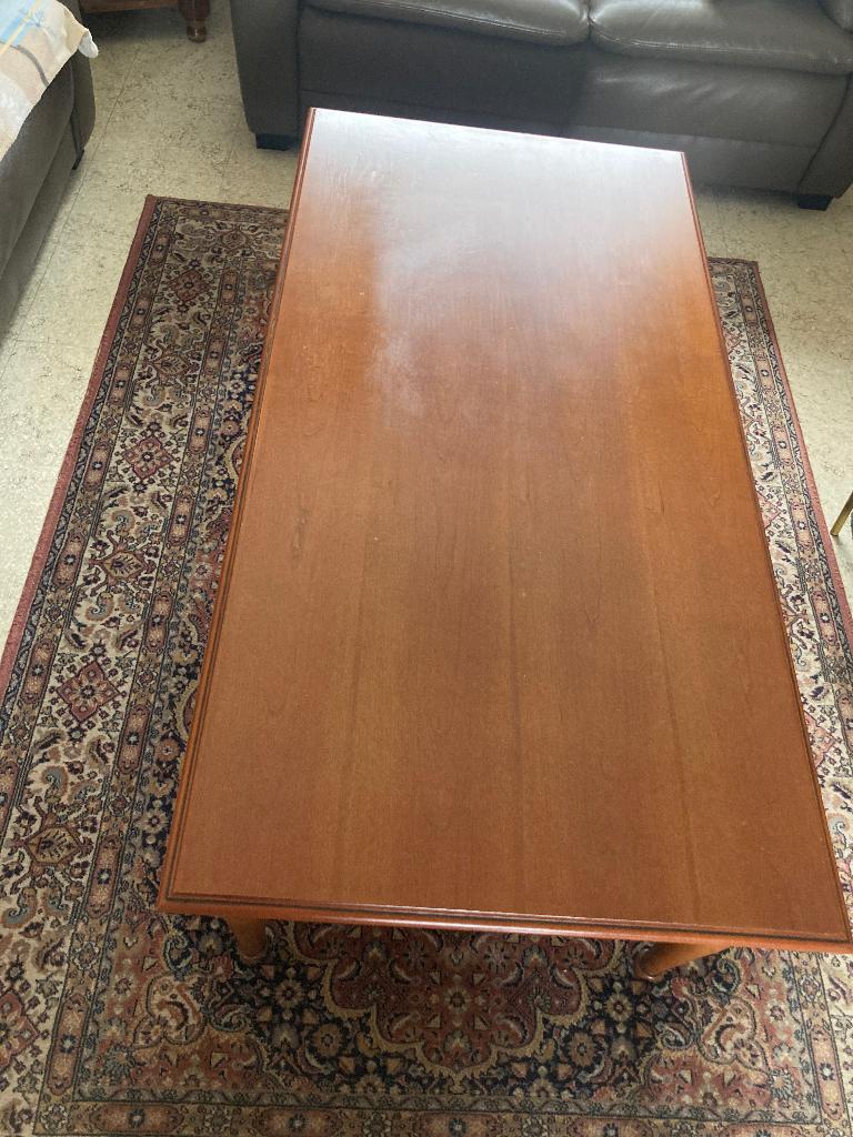 kerselaren salontafel, Enlèvement, Utilisé