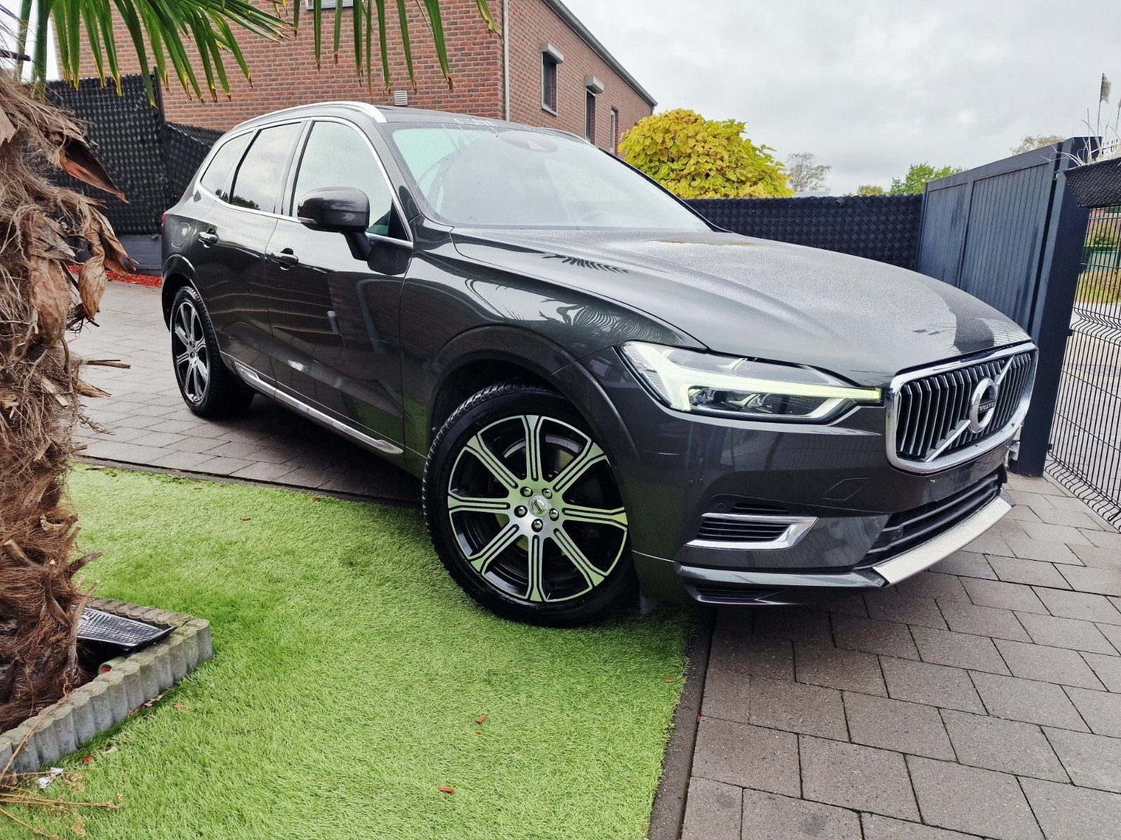 VOLVO XC60 2.0 T8 Inscription Twin Engine Hybrid-Pano-T, Auto's, Automaat, Bruin, Leder, Bedrijf