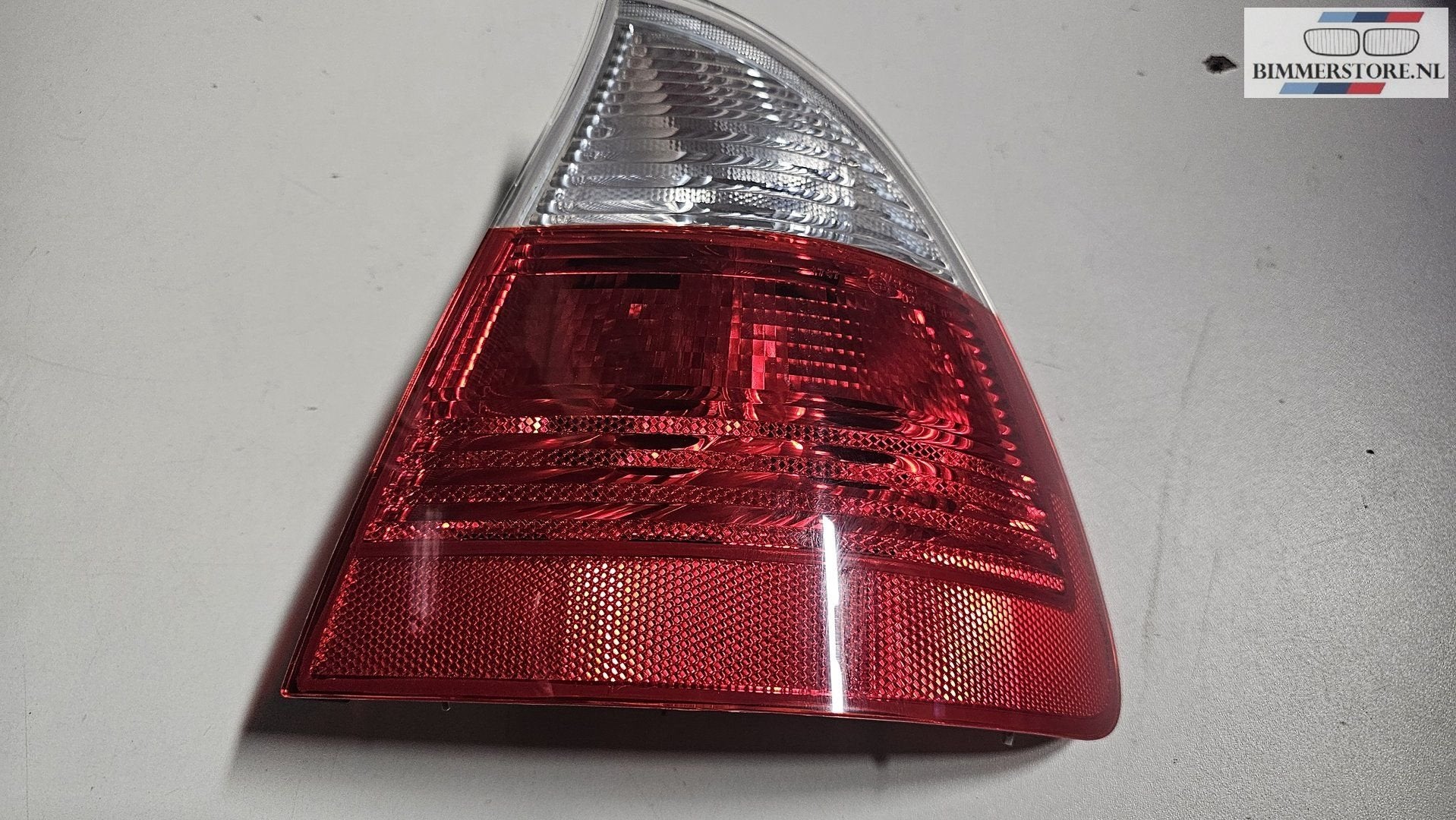 Achterlicht wit op zijpaneel links imitatie E46 Touring 6321, -, Utilisé, -, -