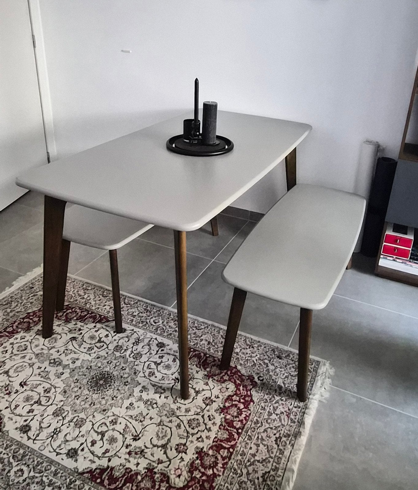 Design eettafel met twee zitbanken, Huis en Inrichting, Tafels | Eettafels, Ophalen, Vier personen