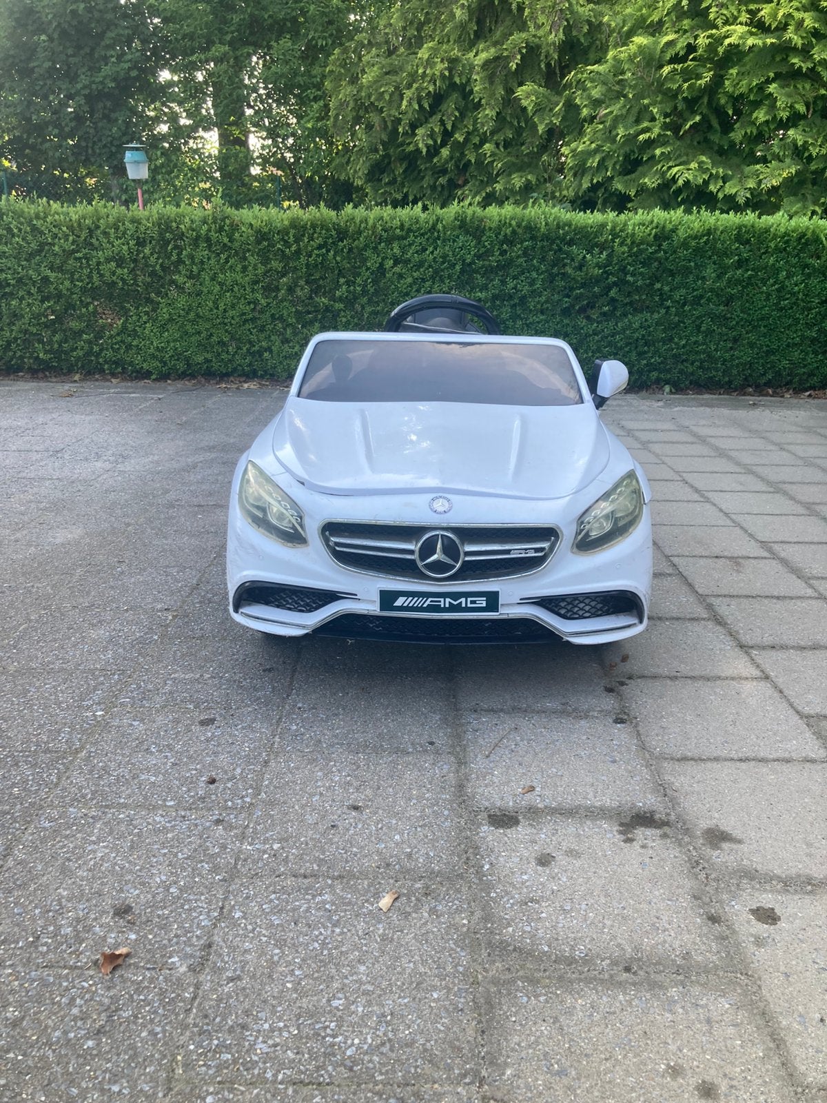 Accu mercedes amg s63 wit, Kinderen en Baby's, Speelgoed | Buiten | Accuvoertuigen, Ophalen, Gebruikt