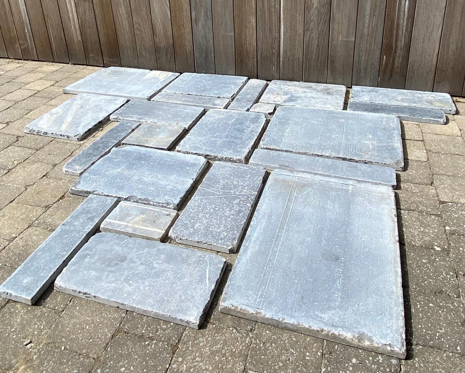 Belgische blauwe steen +- 50 m2, Tuin en Terras, Tegels en Klinkers, Ophalen, Zo goed als nieuw, 10 m² of meer, Terrastegels