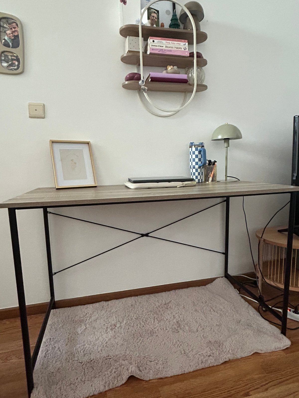 Bureau Jysk 15€, Huis en Inrichting, Ophalen, Zo goed als nieuw, Jysk