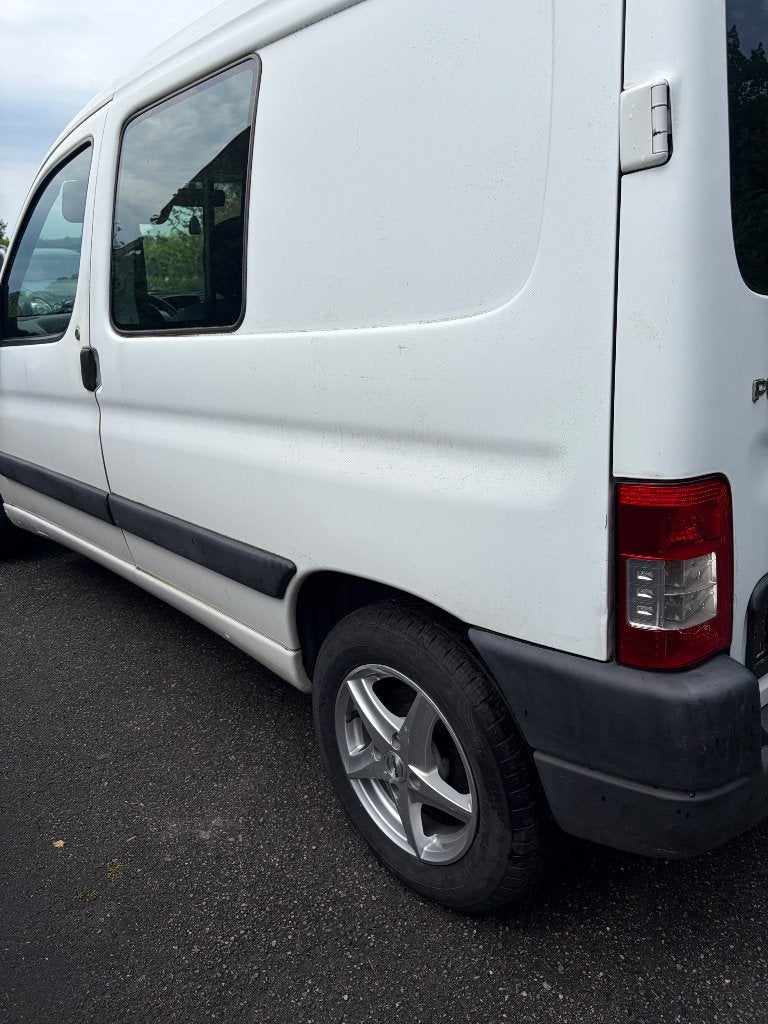 Peugeot partner Gekeurd, Voorwielaandrijving, Stof, 4 cilinders, 1600 cc