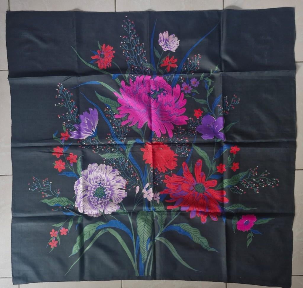 Zijden sjaal bloemen, Ophalen, Zo goed als nieuw, Sjaal