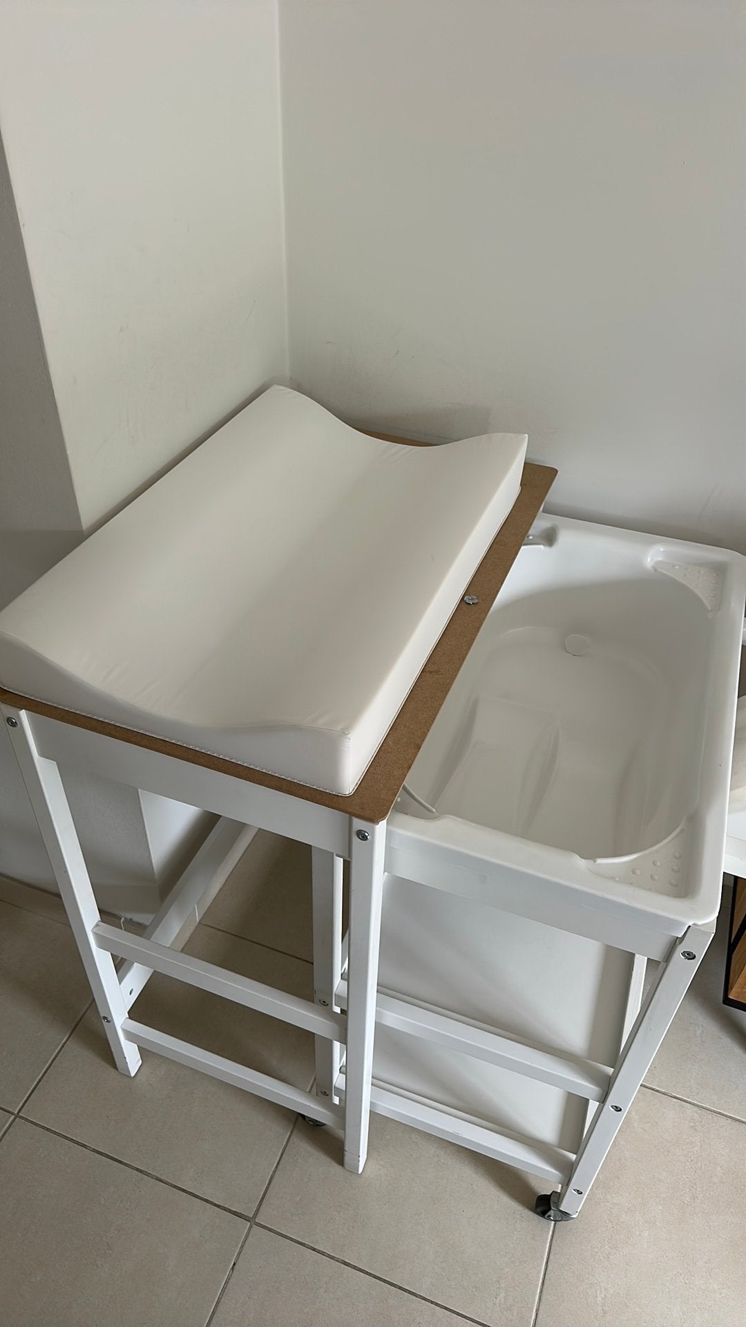 Luiertafel met badje Quax, Ophalen, Gebruikt