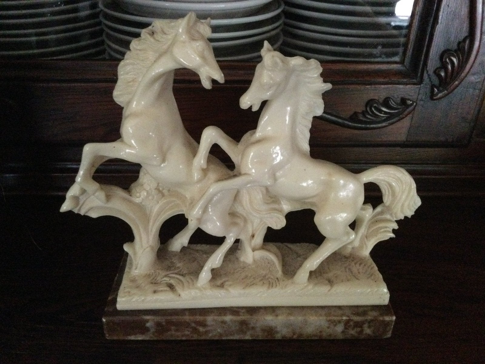 Paardjes sculptuur, Ophalen