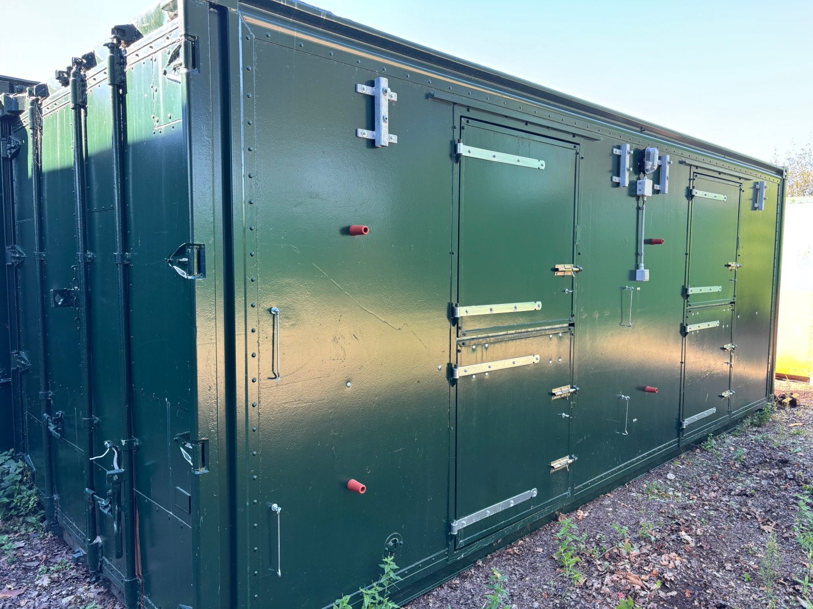 Stalcontainer 30 euro!, Stalling, 2 of 3 paarden of pony's