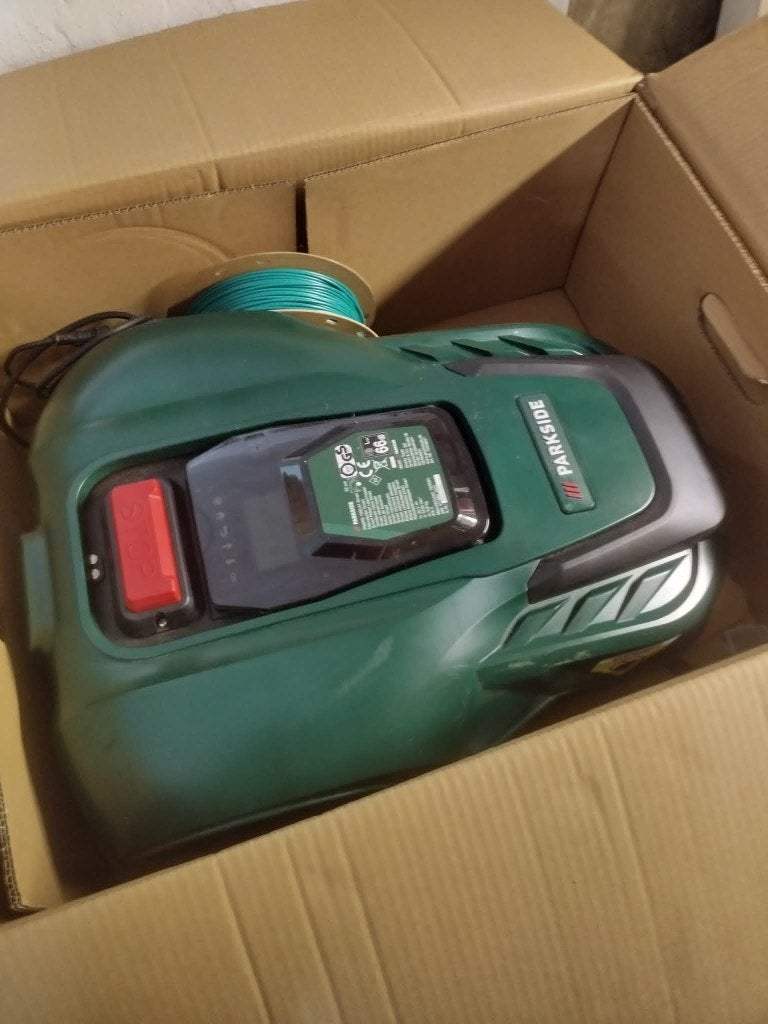 gazonrobot met app., Tuin en Terras, Robotmaaiers, Zo goed als nieuw, 20 tot 25 cm, Bestuurbaar via app, Ophalen