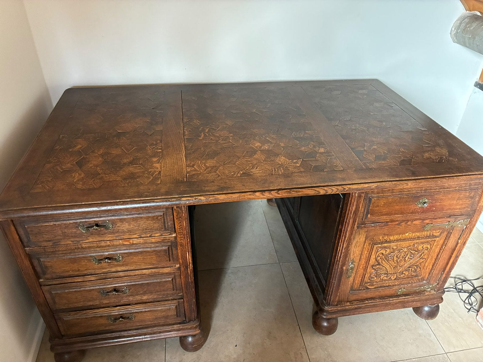 Bureau Eik, Enlèvement