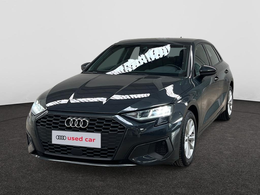 Audi A3 Sportback A3 Sportback 30 TDi, Navigatiesysteem, Zilver of Grijs, Stadsauto, A3