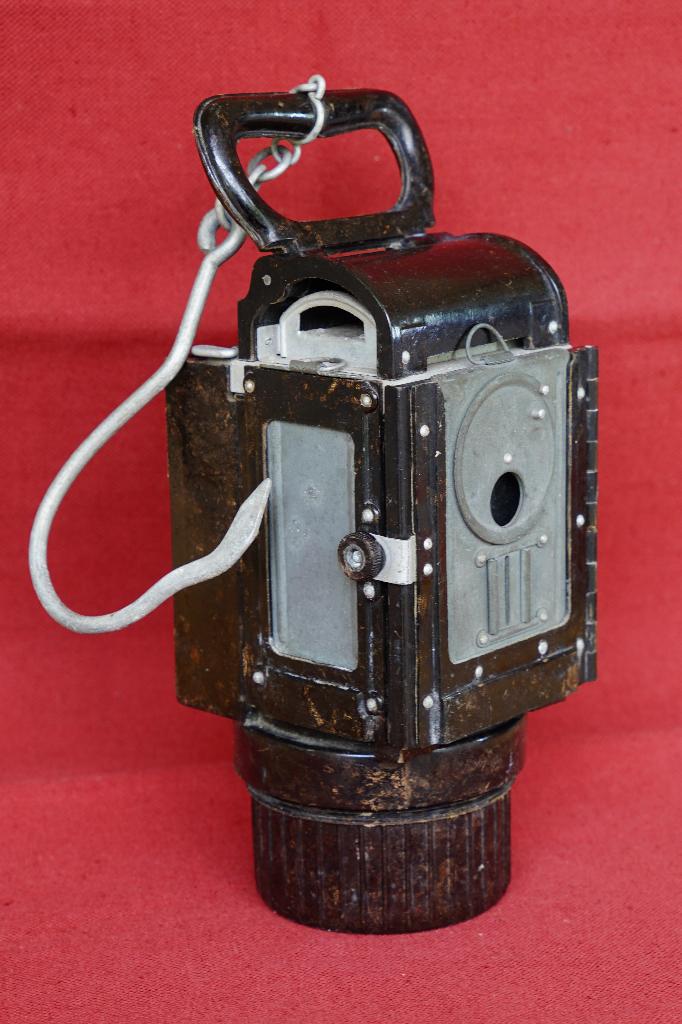 Einheitslaterne WW2 Duitsland carbide 1940 1945 lamp, Ophalen of Verzenden, Landmacht, Overige typen