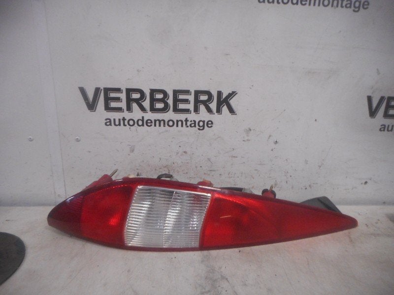 ACHTERLICHT LINKS Ford Mondeo III Wagon (01-2000/03-2007), Auto-onderdelen, Gebruikt, Henry-Ford-Straße  1
50735  Köln, DE, Ford-Werke GmbH