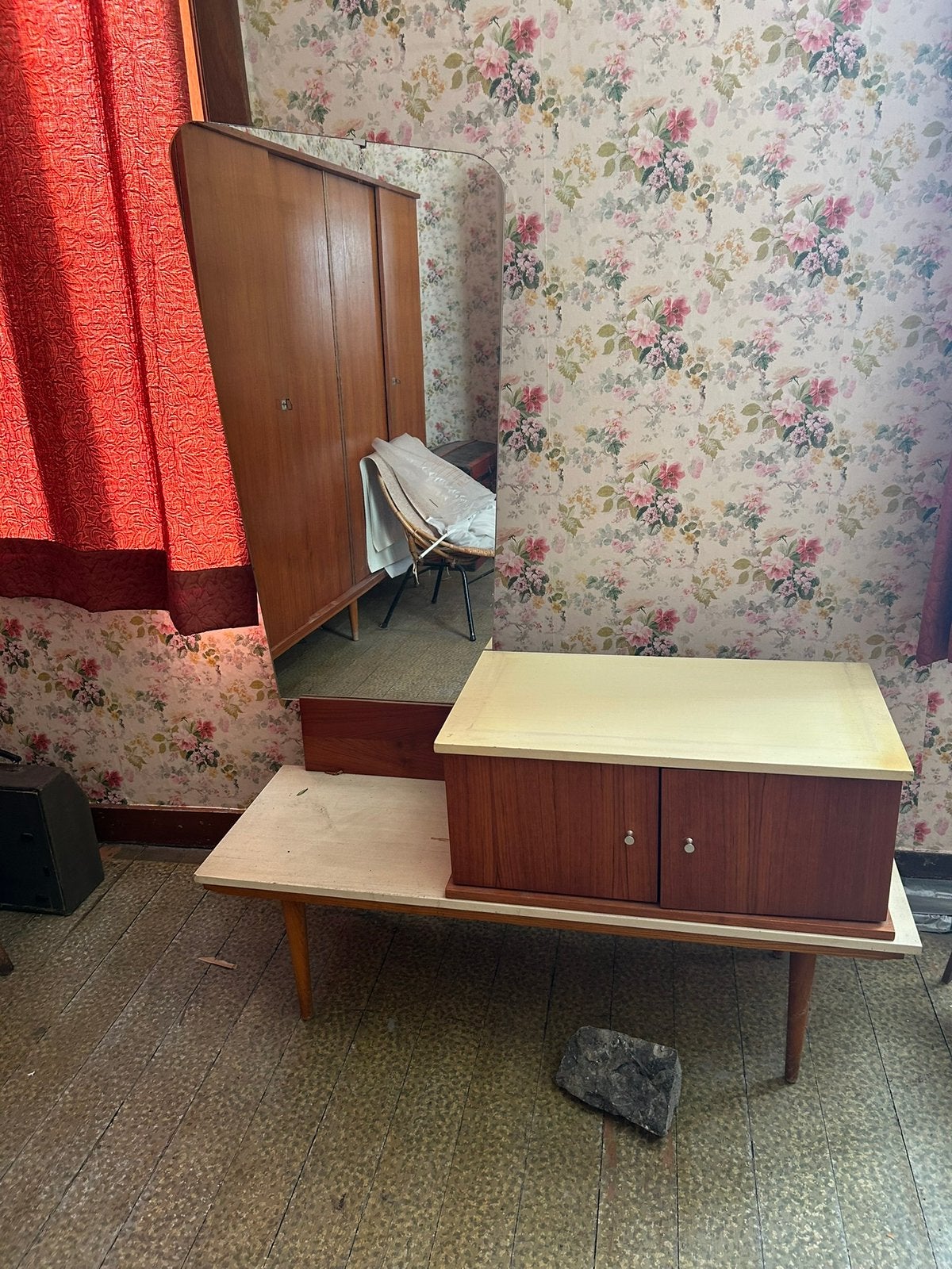 Coiffeuse vintage années 60, Années 60, 100 à 150 cm, Utilisé, Bois