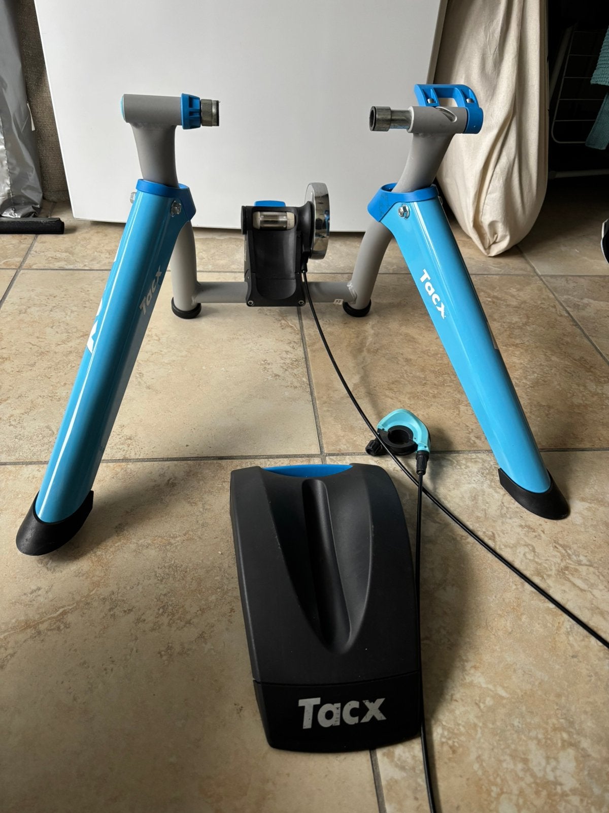 Entraîneur de vélo Tacx : fonctionne parfaitement, Sports & Fitness, Enlèvement ou Envoi, Utilisé, Autres types