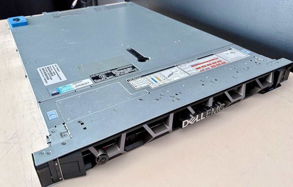 Dell PowerEdge R440 - 2 x Silver 4214 - 128GB DDR4 - 8TB HDD, Computers en Software, Ophalen, Gebruikt, 2 tot 3 Ghz, Hot swappable onderdelen