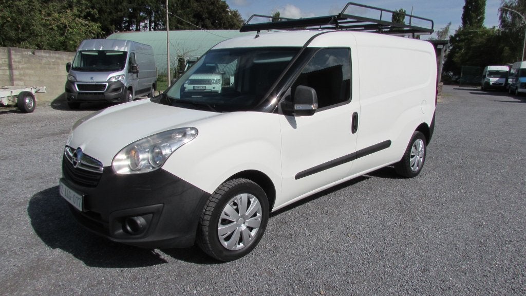 UTILITAIRES OPEL COMBO ANNEE 11/2015, Autos, 90 kW, Euro 5, Achat, Entreprise