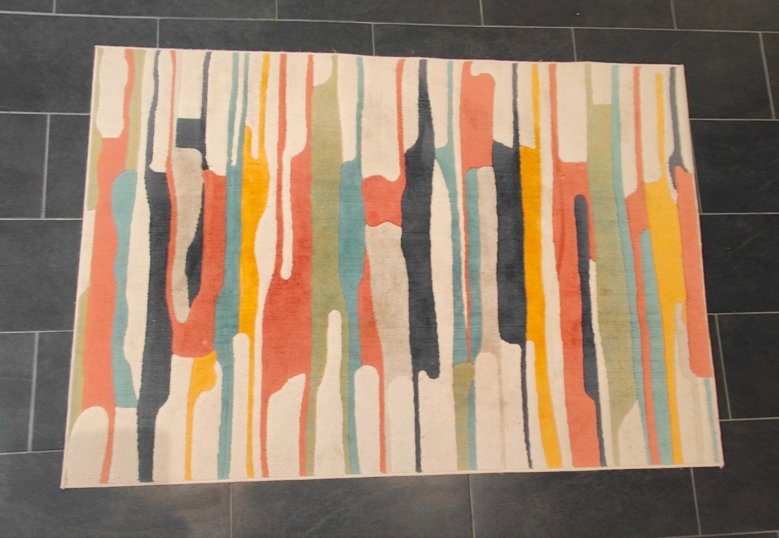 Kleurrijk Surya vloerkleed tapijt 120x170 cm, Huis en Inrichting, Ophalen, 100 tot 150 cm, Modern, Scandinavische look, Blauw