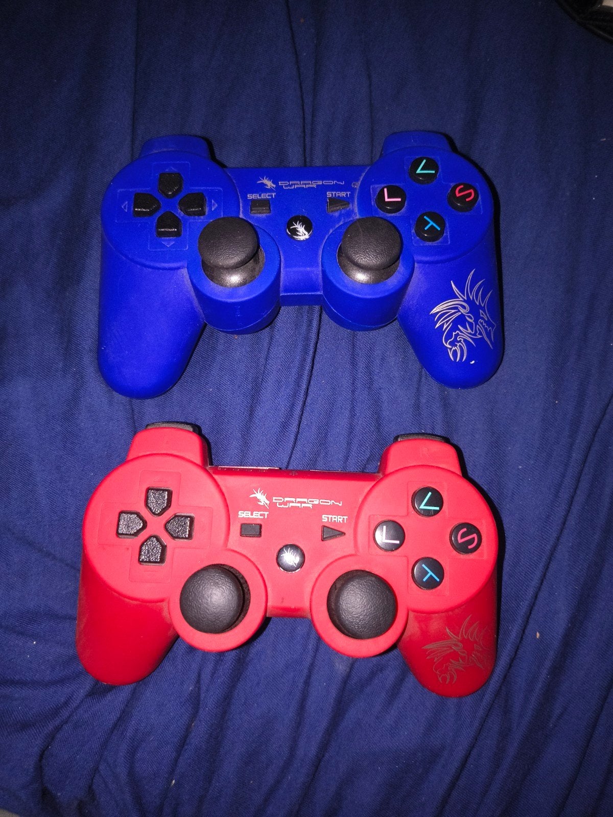Ps3 Duallshock 3 controller pair blue + red Dragon War, Games en Spelcomputers, Spelcomputers | Sony Consoles | Accessoires, PlayStation 3
