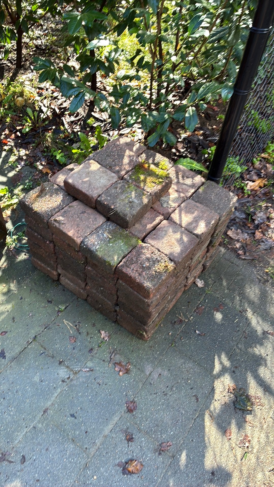 GRATIS 100st 14x14x6cm - 2m2, Ophalen, Gebruikt, Klinkers, Minder dan 5 m²