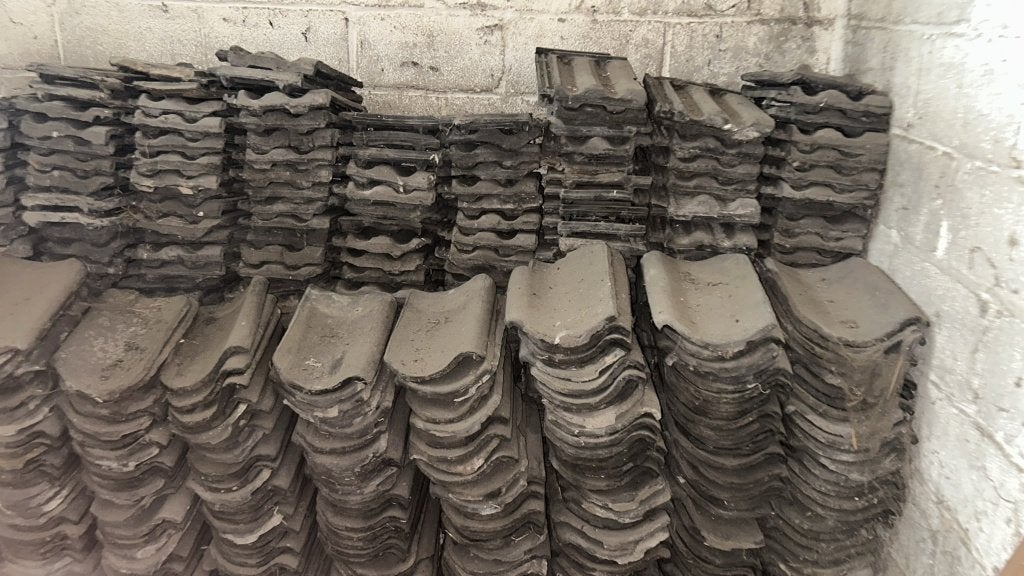 tuiles, Bricolage & Construction, Enlèvement, Utilisé, Noir, Tuiles