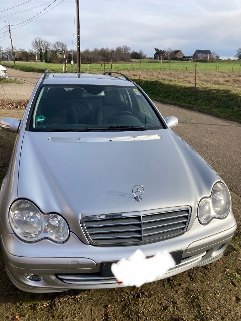 mercedes C200CDI 2005, Autos, 90 kW, Argent ou Gris, Achat, Attache-remorque