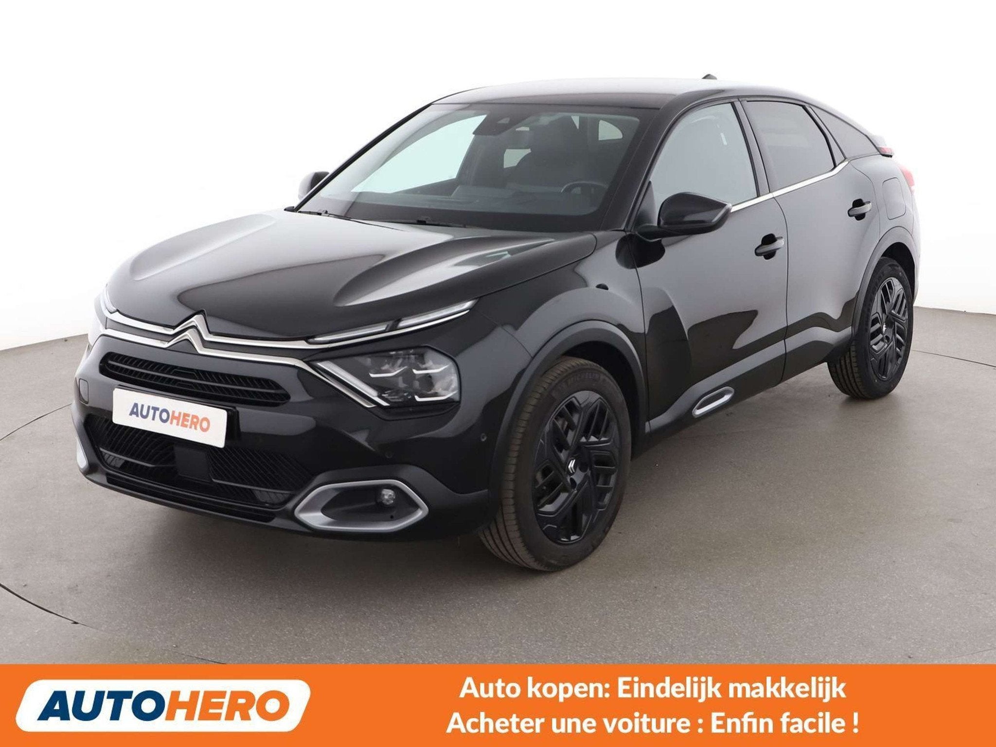 Citroën C4 1.2 PureTech Shine (bj 2023, automaat), Auto's, Citroën, Gebruikt, 1199 cc, Lichtsensor, Leder
