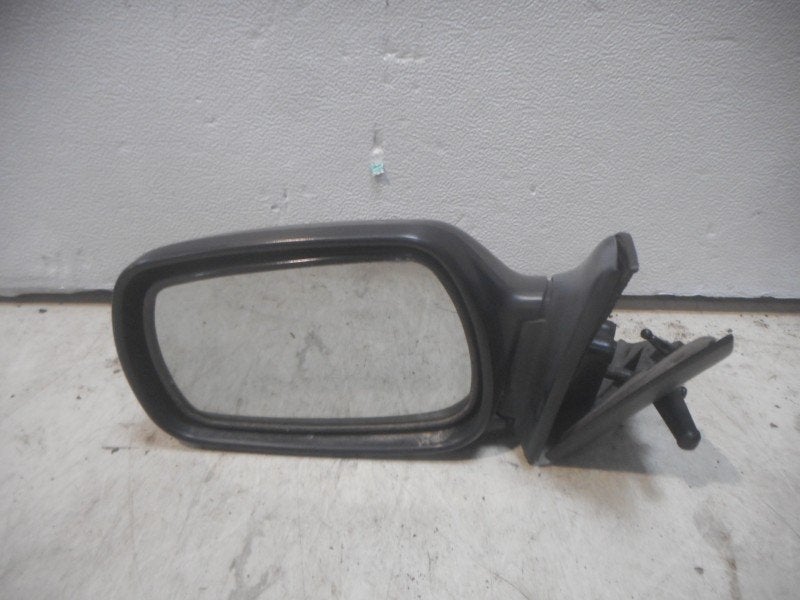 SPIEGEL LINKS Toyota Corolla (E9) (01-1987/10-1994), Auto-onderdelen, Gebruikt, Kundenbetreuung@toyota.de, Toyota, Toyota-Allee 2
50858  Köln, DE