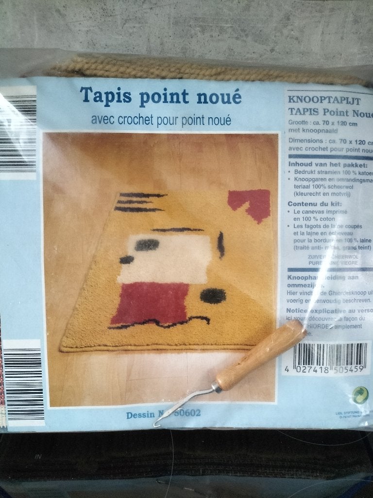 Kid de tapis nouée neuf (pelote de laine)., Maison & Meubles, Ameublement | Tapis & Moquettes, Neuf, 100 à 150 cm, Enlèvement ou Envoi