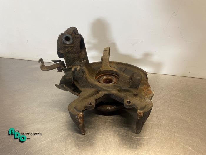 Fusee rechts-voor van een Skoda Fabia (Fabia 08-), Gebruikt, -, -, Ophalen of Verzenden