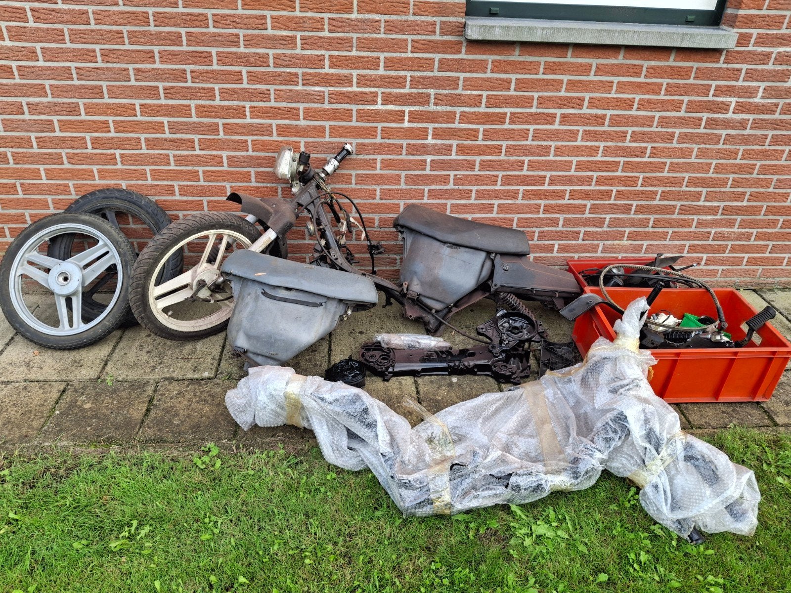 honda wallaroo onderdelen  frames, Ophalen