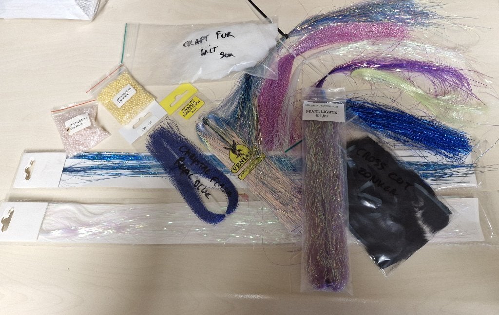 Fly tying - vliegbinden - flash, veniard, craft fur zonker, Ophalen of Verzenden, Gebruikt, Complete set