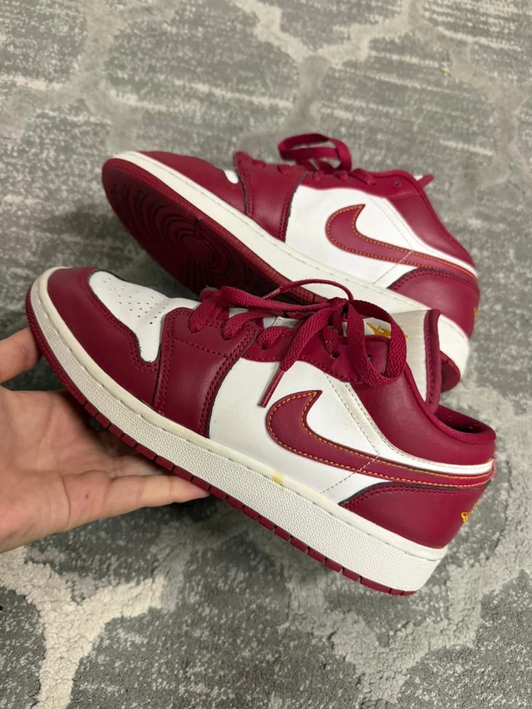 Nike Air Jordan 1 Low Rood/Wit - Zo goed als nieuw, Ophalen, Zo goed als nieuw, Rood, Sneakers