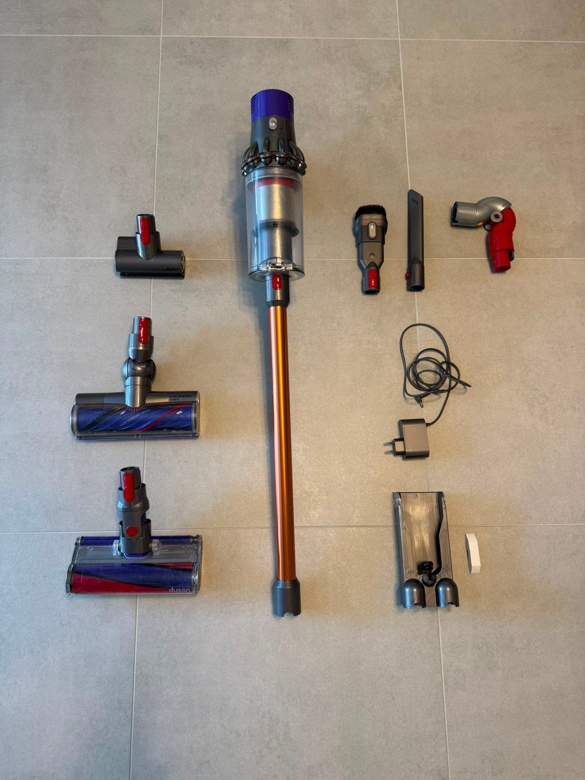 Dyson Cyclone V10 Absolute – Complete set, Elektronische apparatuur, Stofzuigers, Ophalen, Gebruikt, Draadloos, Dyson
