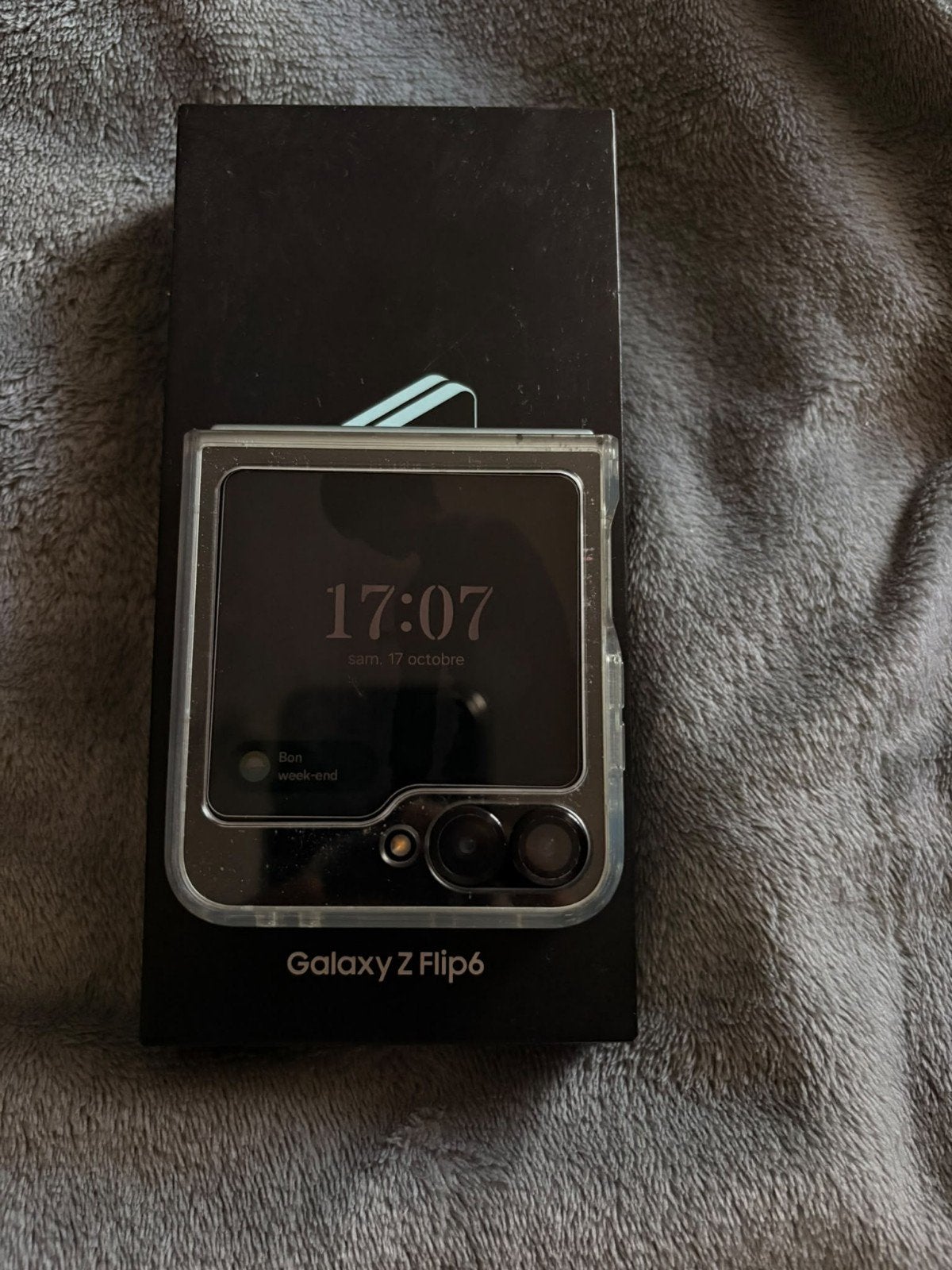parfait état samsung z flip 6 256gb Négociable, Télécoms, Avec simlock (verrouillage SIM), Autres couleurs, Comme neuf, Enlèvement