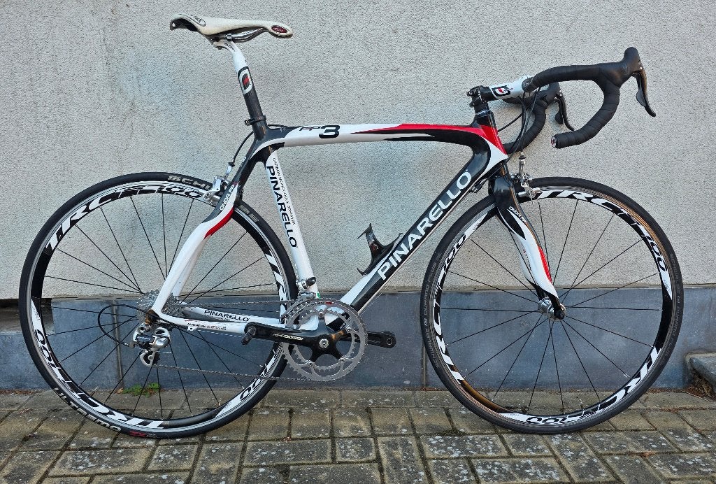 Pinarello dogma no colnago bianchi wilier ridley scott, Vélos & Vélomoteurs, Autres marques, Comme neuf, Enlèvement, 53 à 57 cm