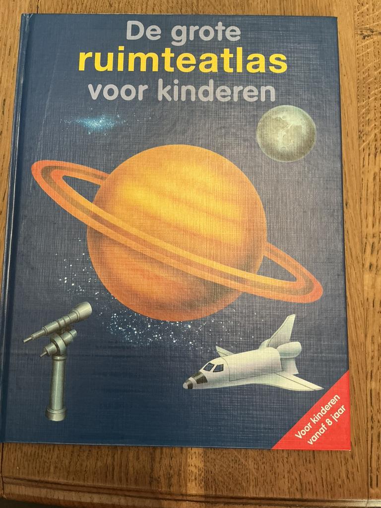 GROTE RUIMTEATLAS VOOR KINDEREN, Boeken, Techniek, Ophalen, Gelezen, Overige onderwerpen