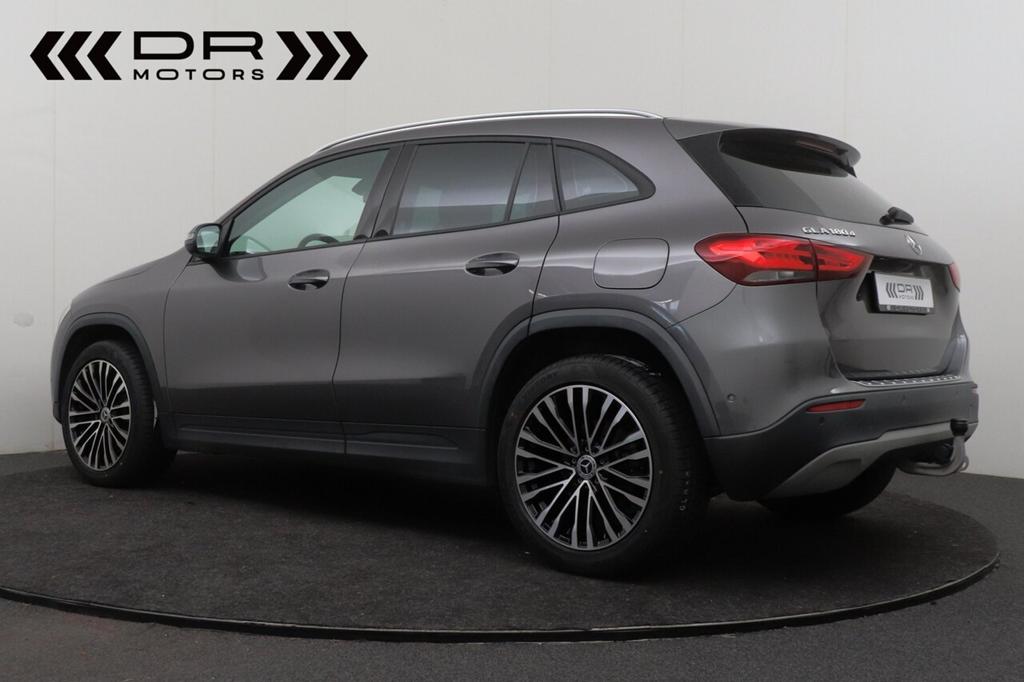 Mercedes-Benz GLA 180 DCT 7-GTRONIC - NAVI - CAMERA - DAB, 4 deurs, 4 cilinders, Bedrijf, USB