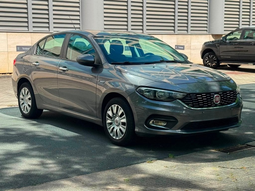 FIAT TIPO/1.4CC/2018, Autos, Fiat, Argent ou Gris, Achat, Entreprise, Boîte manuelle