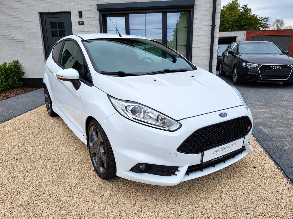 Ford Fiesta ST 1.6 EcoBoost, Auto's, Voorwielaandrijving, 1596 cc, Stof, Euro 6