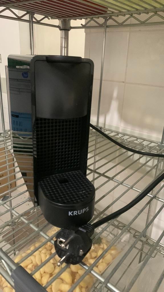 nesspresso machine mini, Elektronische apparatuur, Ophalen of Verzenden, Zo goed als nieuw
