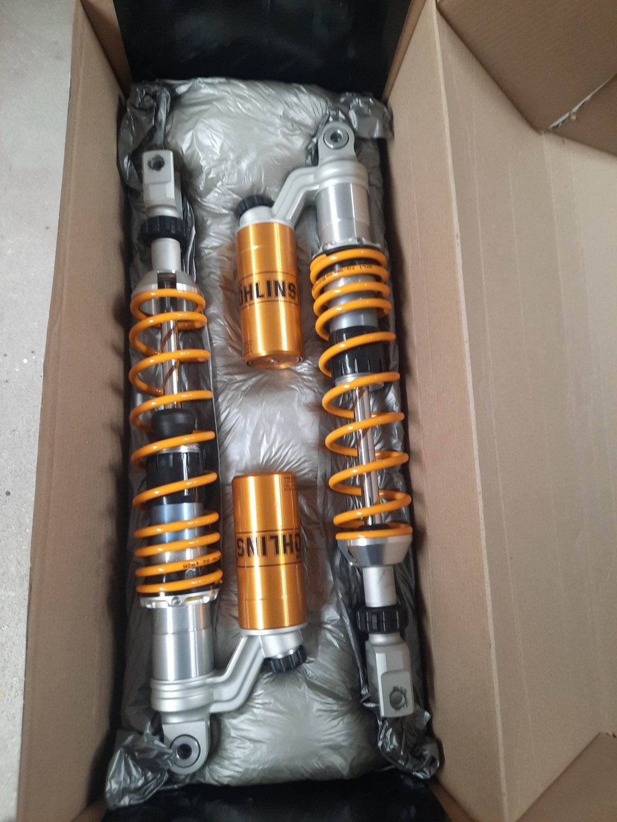 Amortisseurs arrière OHLINS scooters honda 350 ADV, Autos : Divers, Tuning & Styling, Enlèvement